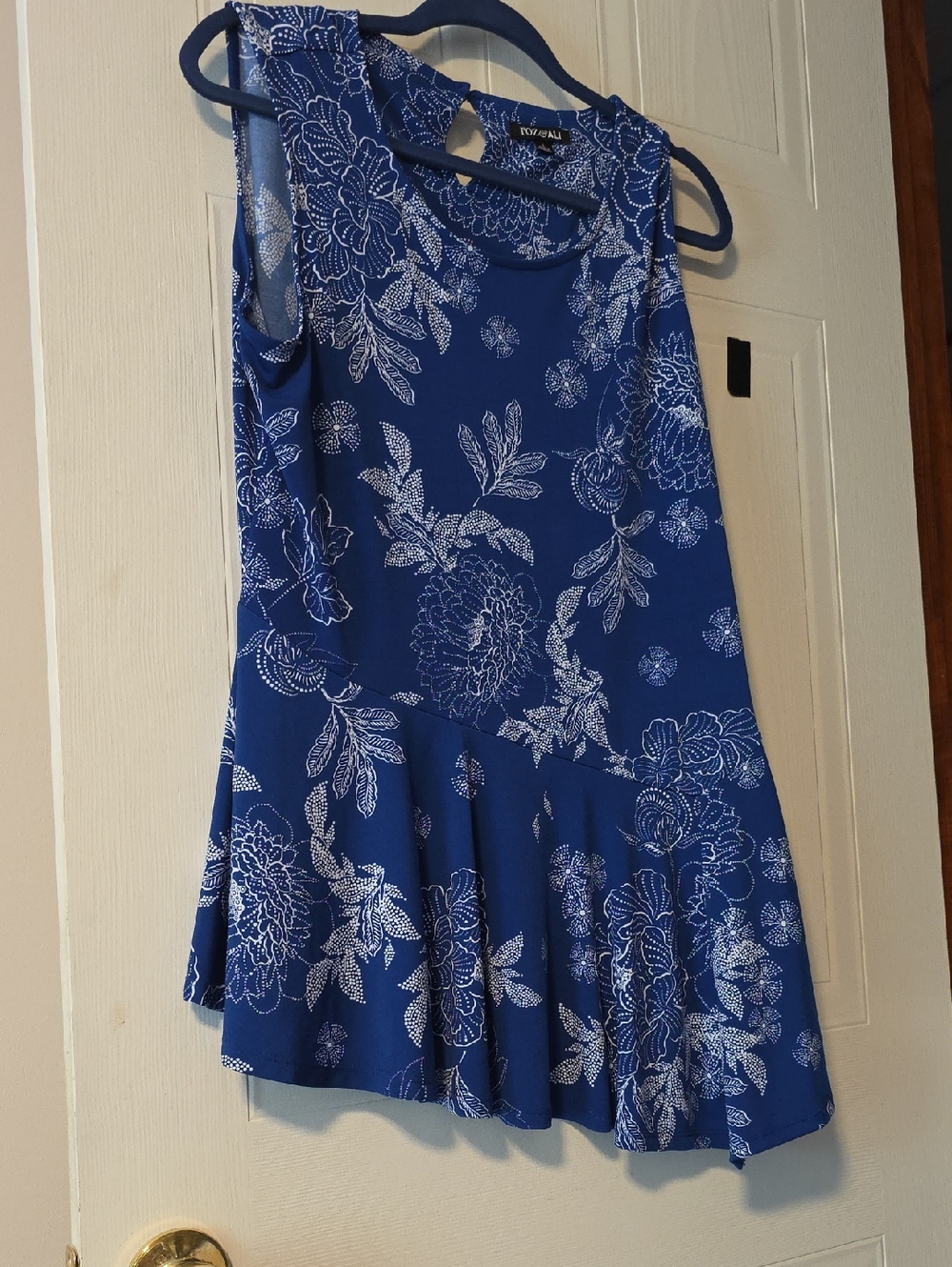 NYDJ Royal Blue Floral Sleeveless Flared Top Longer On 1 Side.